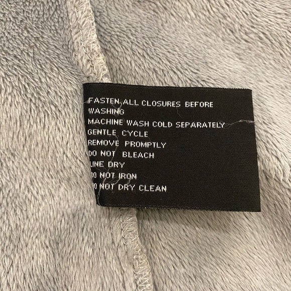 Women’s Zeroxposur Hooded Zip up Jacket - Picture 2 of 10